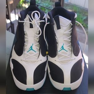 Nike Athletic Shoes Black White and Teal